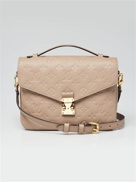 turtle louis vuitton|pochette Louis Vuitton monogram.